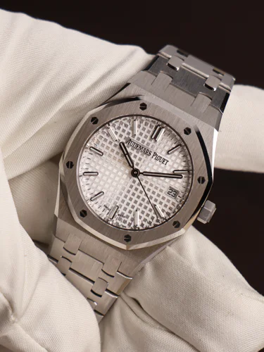 Audemars Piguet Royal Oak Selfwinding 77450ST.OO.1361ST.02