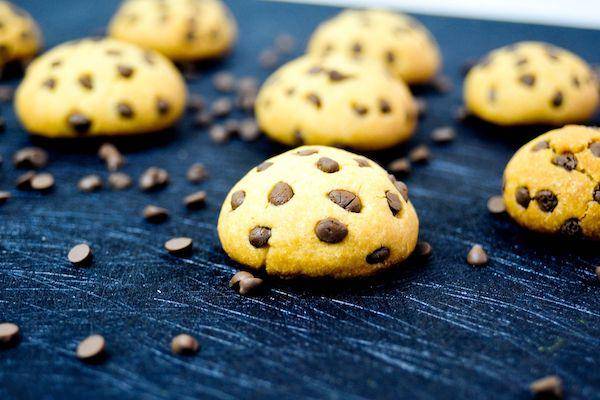 Keto Choc Chip Cookies