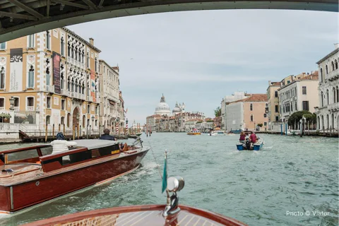 Venice Boat Tour on Grand Canal with Local Guide