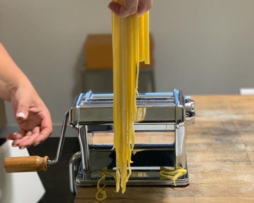 Corsi di cucina Como: Tagliatelle e tiramisù: autentica cucina italiana