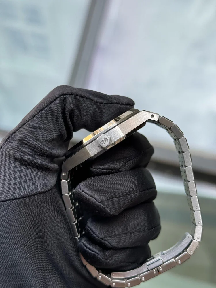 Audemars Piguet Royal Oak Double Balance Wheel Openworked