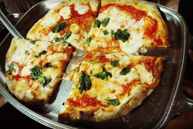 Cooking classes Sorrento: Flavor and tradition, discovering Neapolitan pizza