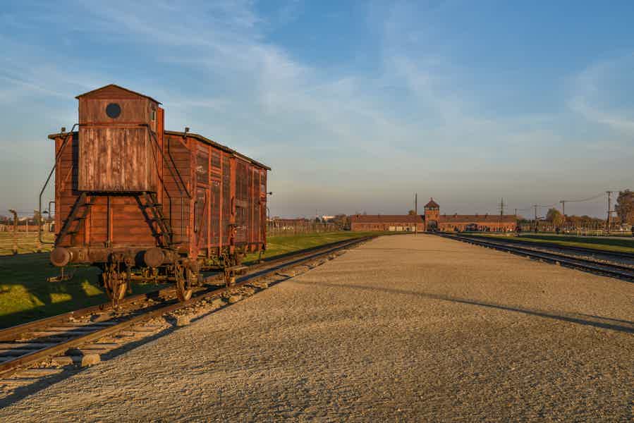 Full-Day Private Trip from Prague to Auschwitz - Birkenau - photo 3