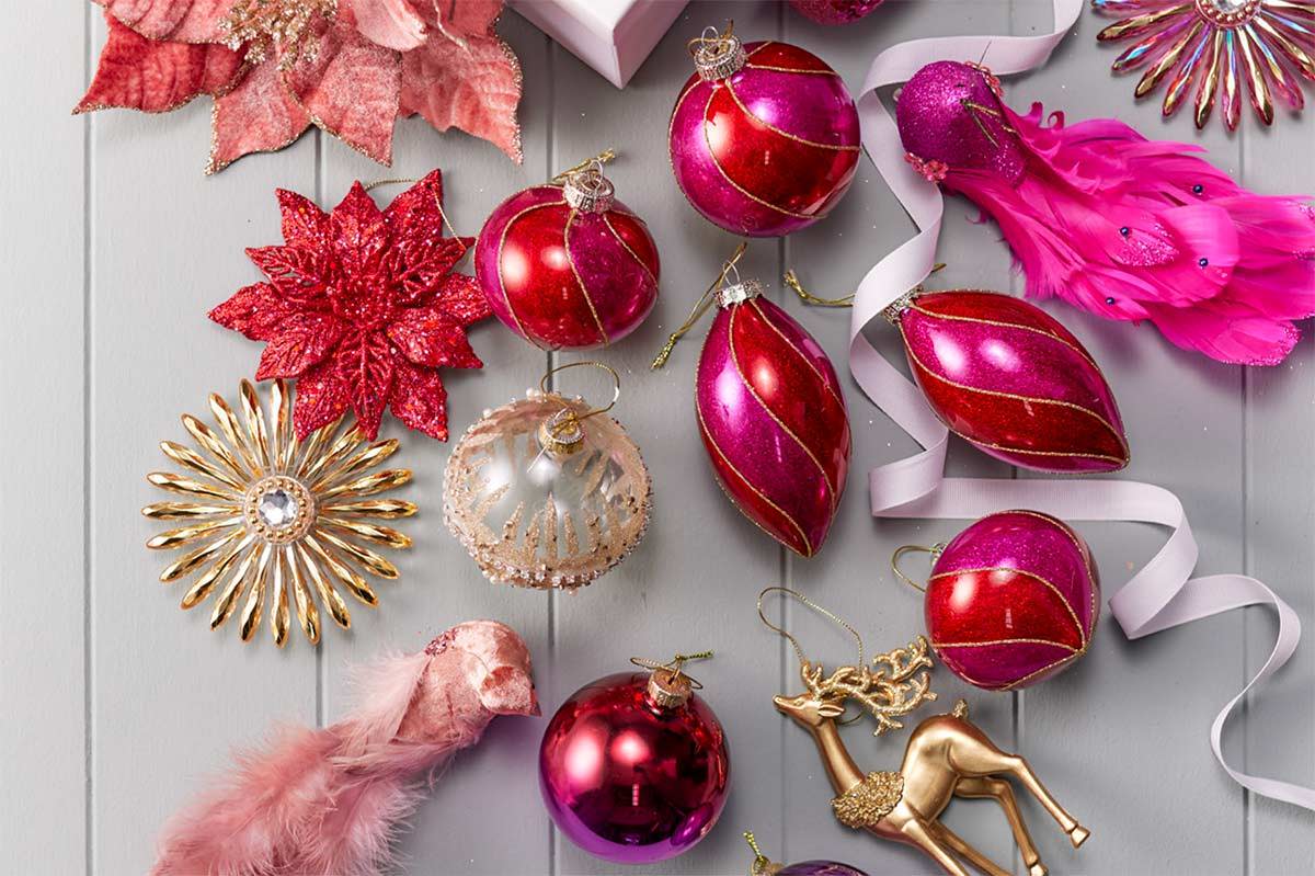 Festive Fuchsias Christmas Theme | Minimax