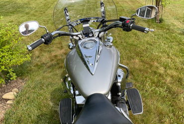 2009 YAMAHA V STAR 950 TOURER LIQUID SILVER motorcycle for rent near Griffin, GA