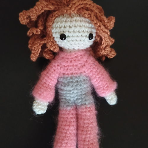 Noëlle doll and her wardrobe - Crochet and sewing pattern