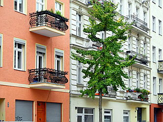  Berlin
- Altbauten in Berlin-Moabit