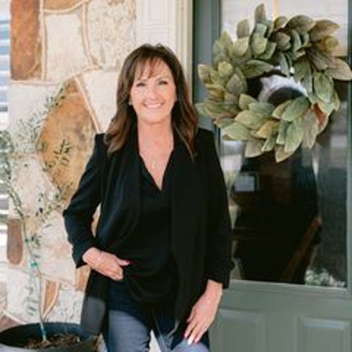 Janet  Lell