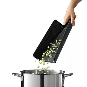 Chop2Pot Cutting Board: Green