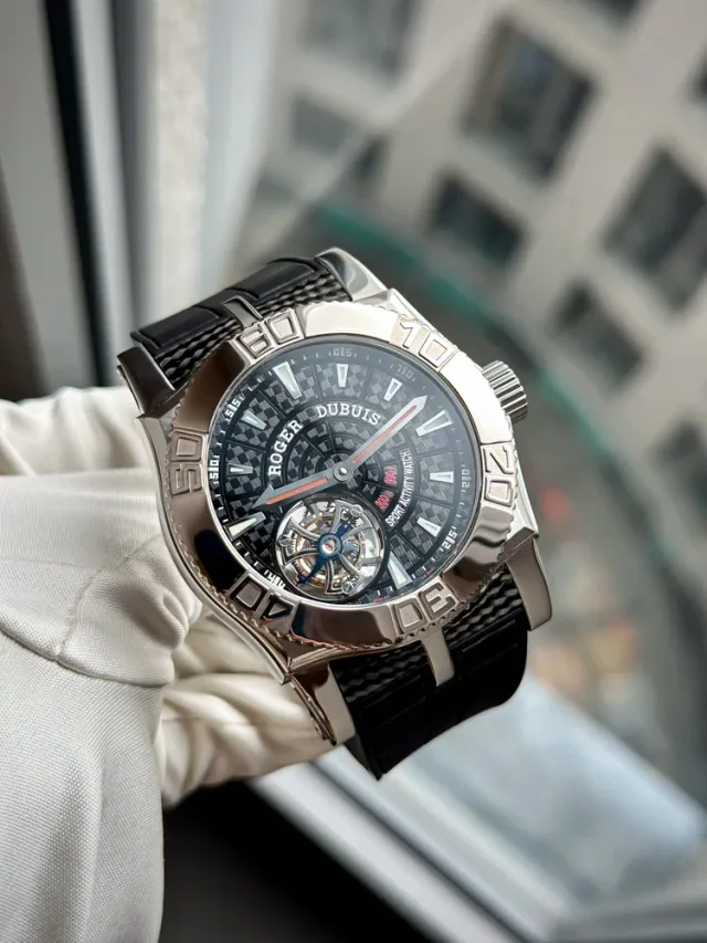 Roger Dubuis Easy Diver Tourbillon