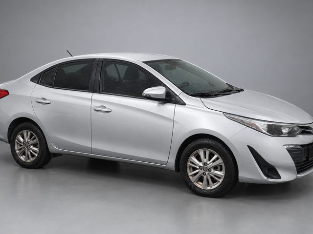 Toyota Yaris XLS 1.5 6MT 2021