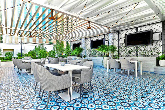 Spritz Restaurant & Bar