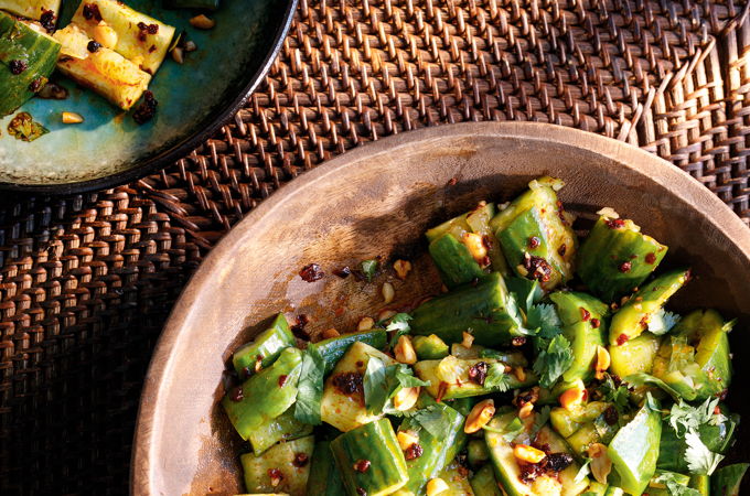 Salade de concombres écrasés