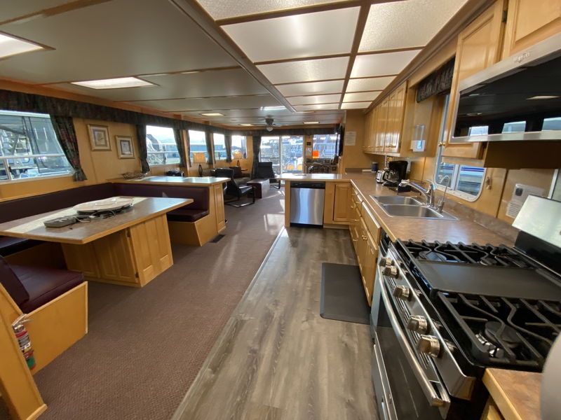 Boat Image 13