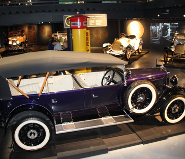 Старая Рига + музей антикварных автомобилей