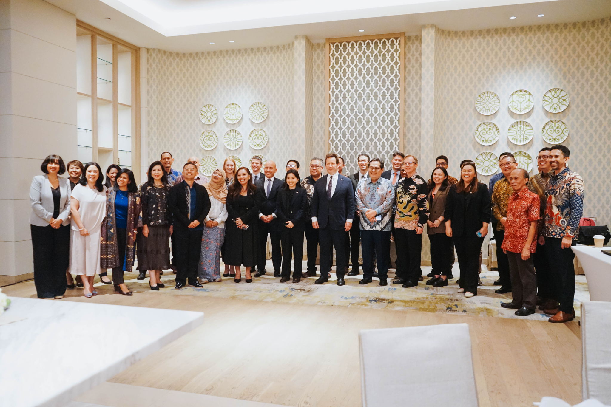 UKABC-OCS Indonesia Roundtable Explores the Future of Workforce Toward Indonesia Emas 2045