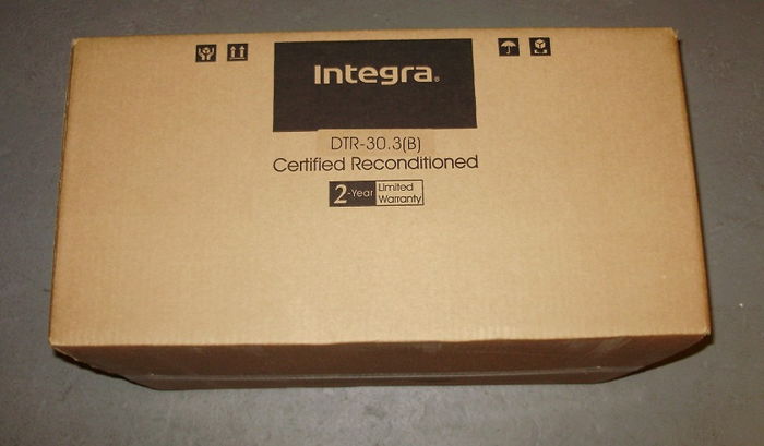Integra DTR-30.3 Certified B stock THX® Select2 Plus 2-...