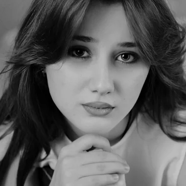 Лана Ласурия