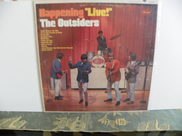 THE OUTSIDERS - HAPPENING "LIVE" MONO & STEREO