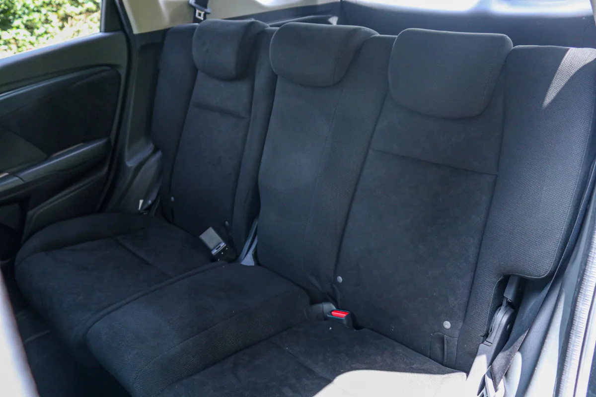 2016 Honda Fit Shuttle — Royal Max Motors — photo 7 of 12