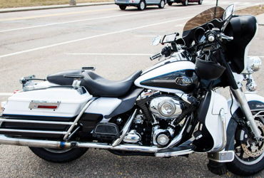 2008 HARLEY-DAVIDSON FLHTC ELECTRA GLIDE CLASSIC (TWO-TONE) motorcycle for rent near Randolph, MA