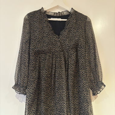 Zara Kleid mit Punkten