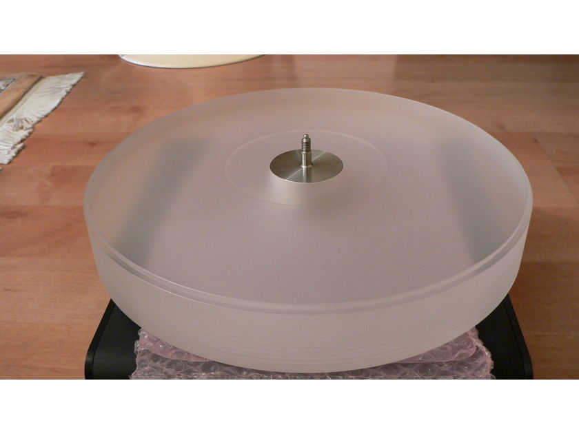 VPI White acrylic platter + bearing great condition