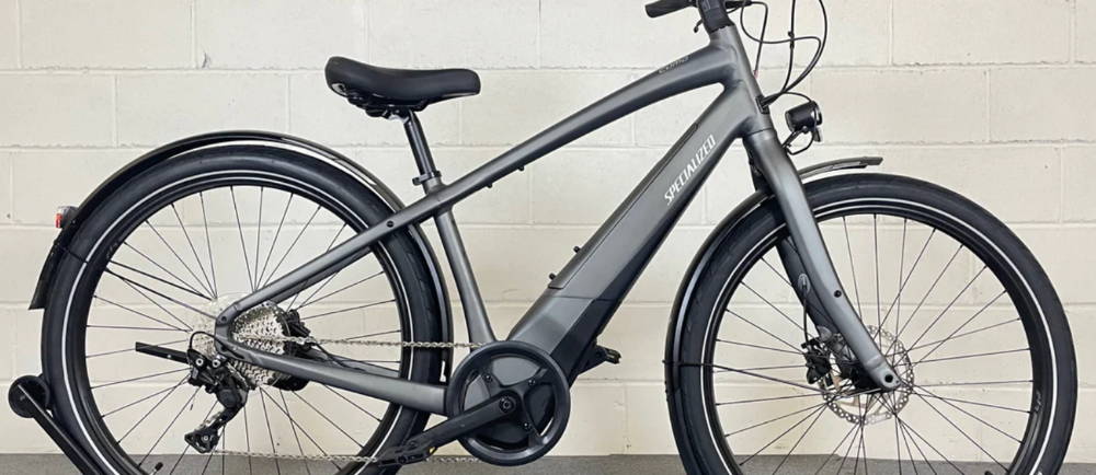 a Specialized Turbo Como 4.0 electric city bike