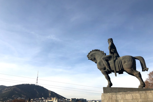 Тбилиси: по знаковым местам и неведомым дорожкам