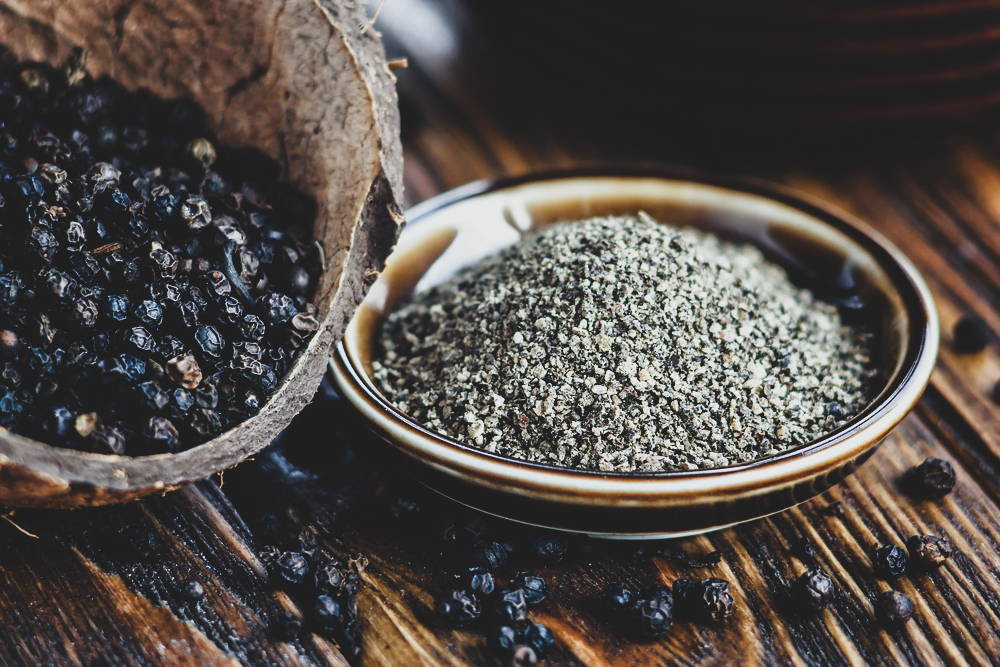 Chia seeds in bowl