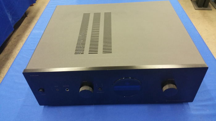 Music Hall a70.2 integrated amplifier