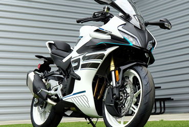 2026 CFMOTO 450SS motorcycle for rent near Victoria, TX