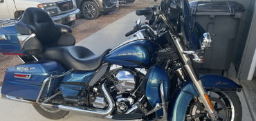 2014 HARLEY-DAVIDSON FLHTK ELECTRA GLIDE ULTRA LTD (CSTM COLOR) motorcycle for rent near BOX ELDER, SD