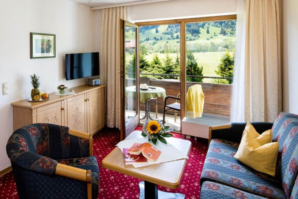 2 Personen Ferienwohnung mit Balkon - mit Blick auf die Allgäuer Wiesen und Berge