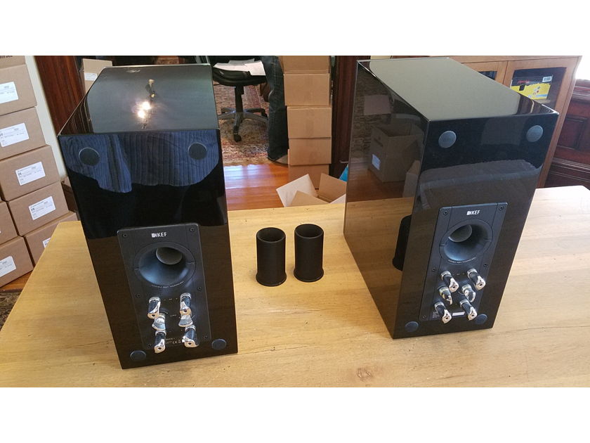 KEF Reference 1 speaker pair and Audioquest rocket 44 cables