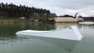 wasserskipark zossen wasserhindernis rampe