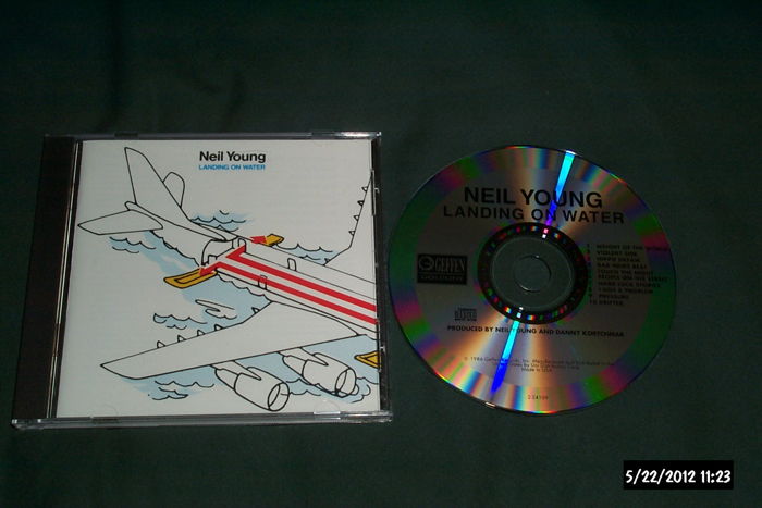 Neil young - Landing On Water cd nm