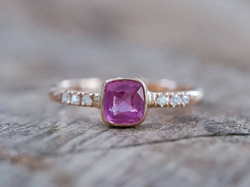 ethical-engagement-ring-rose-gold-custom-pink-sapphire2