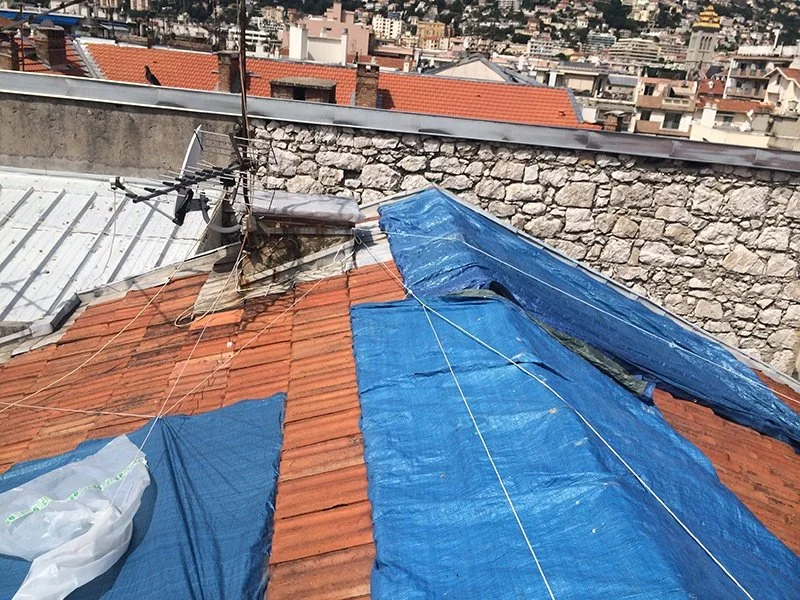 Rénovation d'une charpente et couverture en tuiles de Marseille à Nice — photo 2 sur 8 — CEG TOITURE