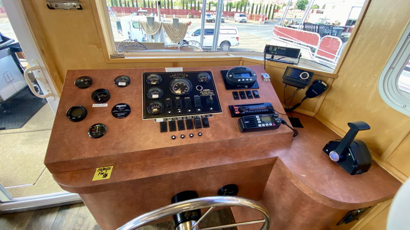 Boat Image 10
