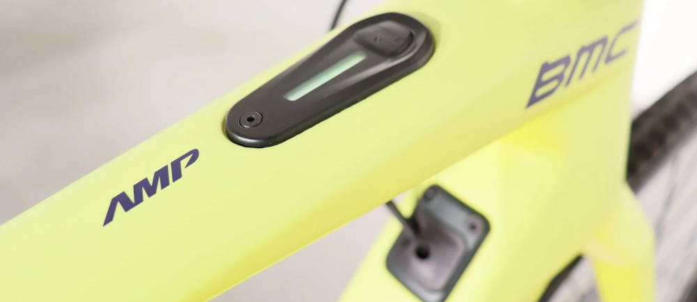 BMC Roadmachine AMP top tube