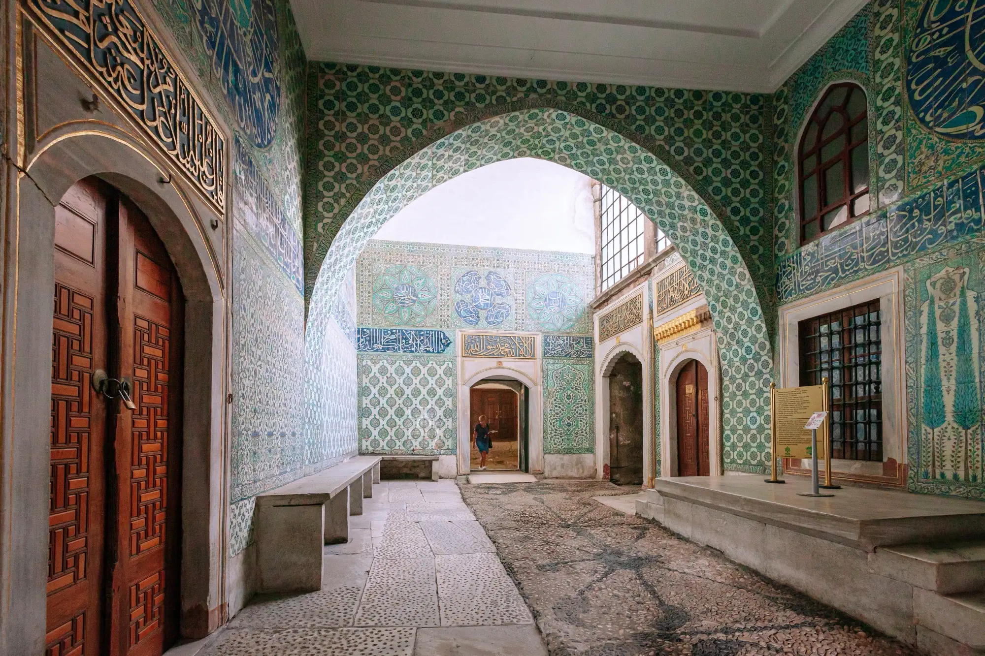 Topkapi Palace: Crown Jewel of Istanbul's Ottoman Heritage