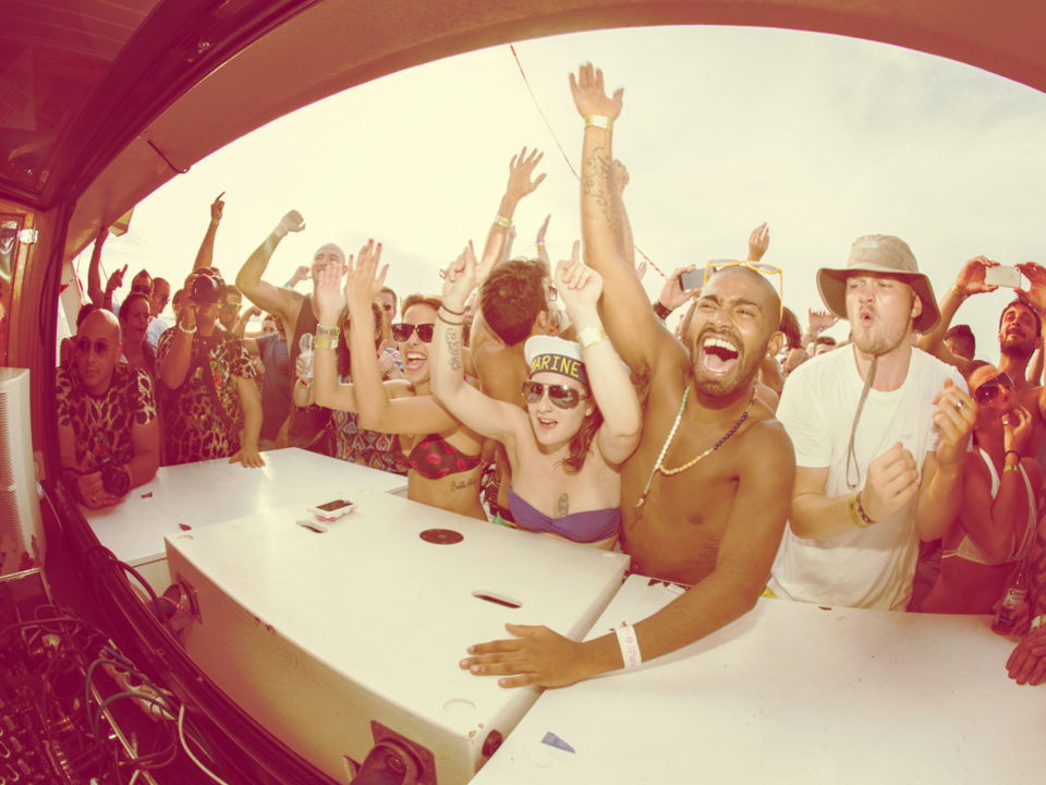 sunset boat party