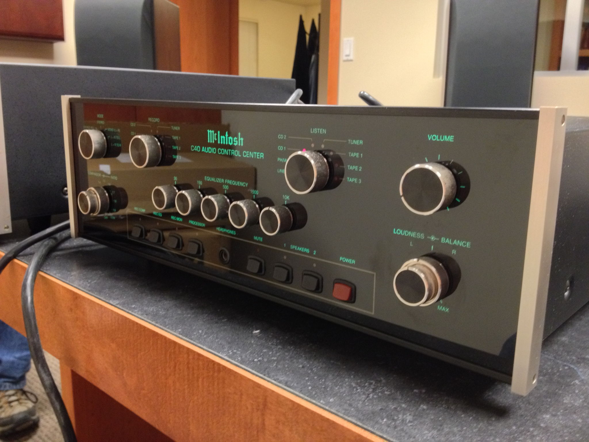 McIntosh C40 2-Channel Solid State Audio Control Center