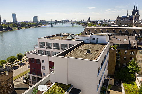  Köln
- Neubauwohnungen am Rhein