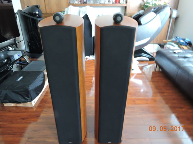 Bowers and Wilkins 803D B&W 803D Diamond speakers in li...