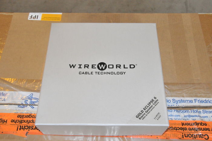 Wireworld Gold Eclipse 6 Bi-wire ( near brand new condi...