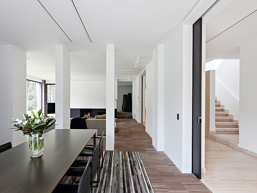  Costa Adeje
- 5 design principles for a modern minimalist living room