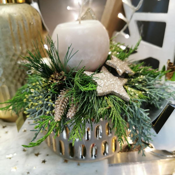 arrangement-de-noel-blanc-dore