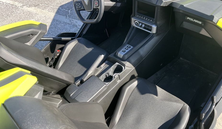 POLARIS SLINGSHOT SL for rent near Pensacola, FL